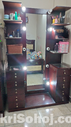 dressing table